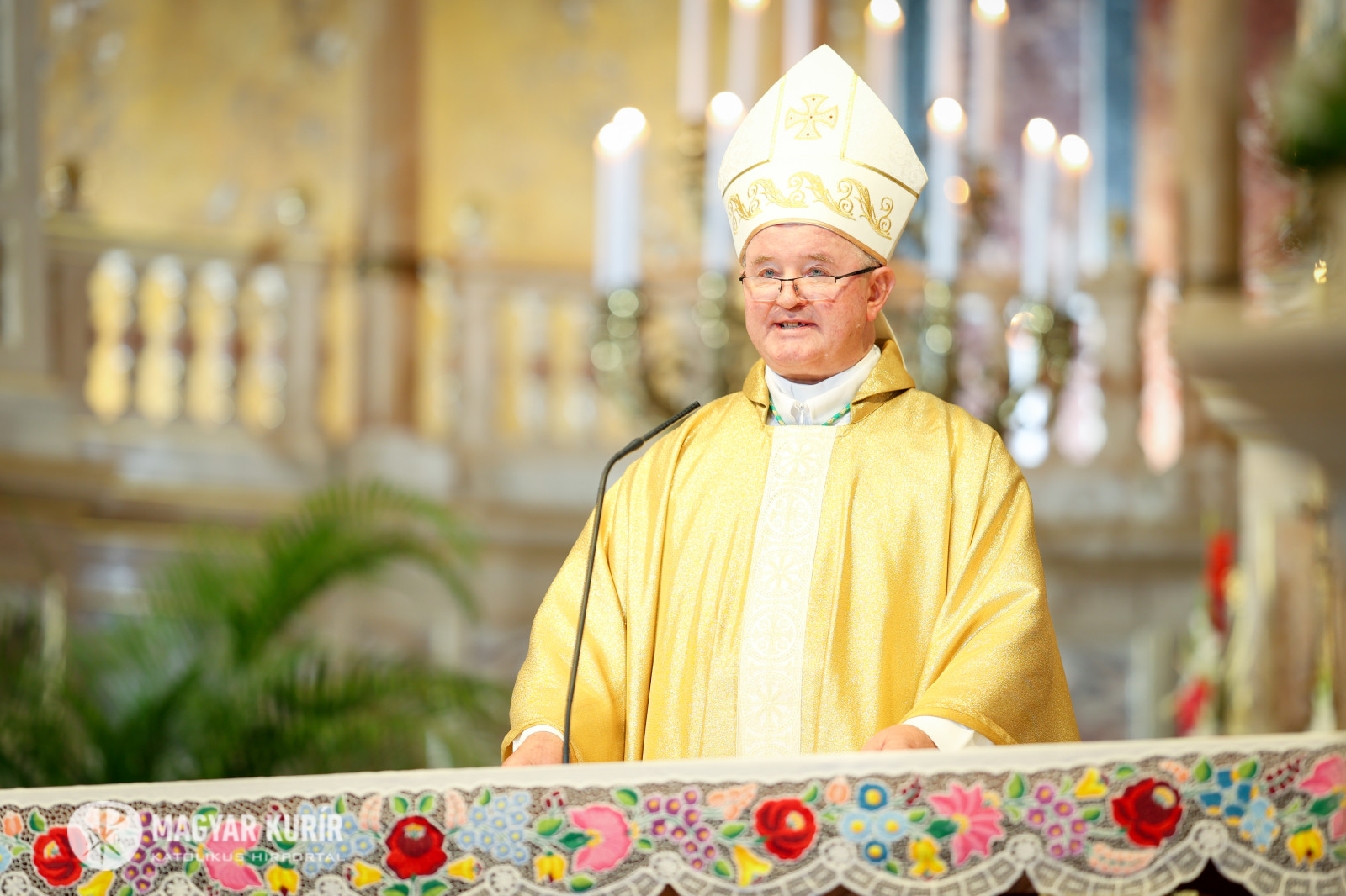 Aurel Percă érsek